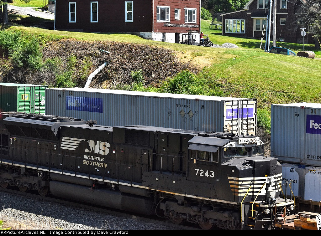 NS 7243